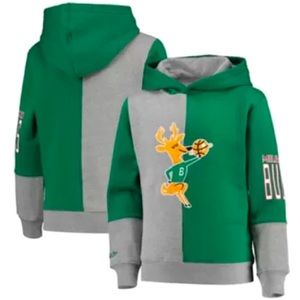 (SOLD) Boys Milwaukee Bucks Hoodie!